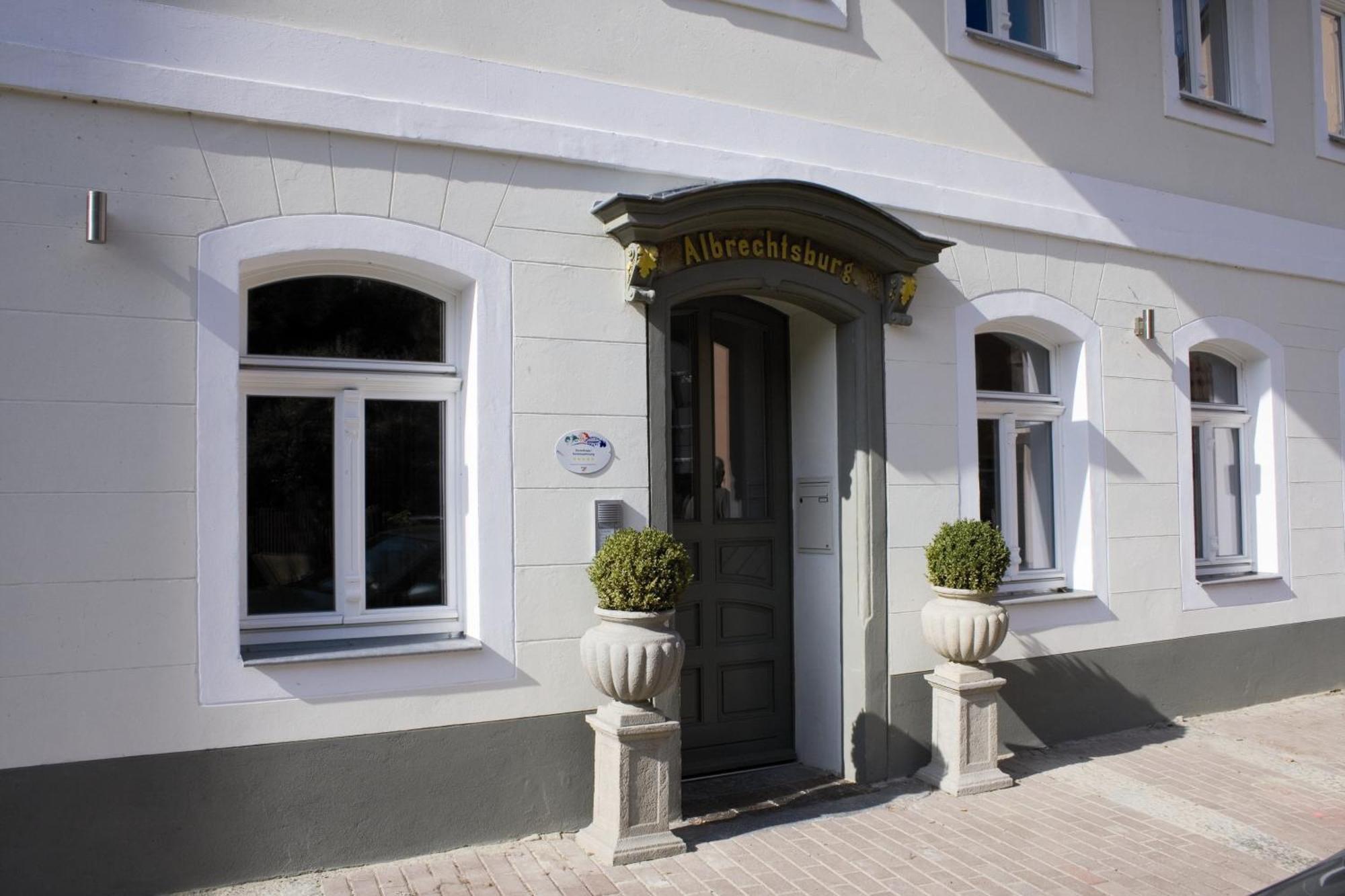 Apartmenthaus Albrechtsburg Bad Schandau Buitenkant foto